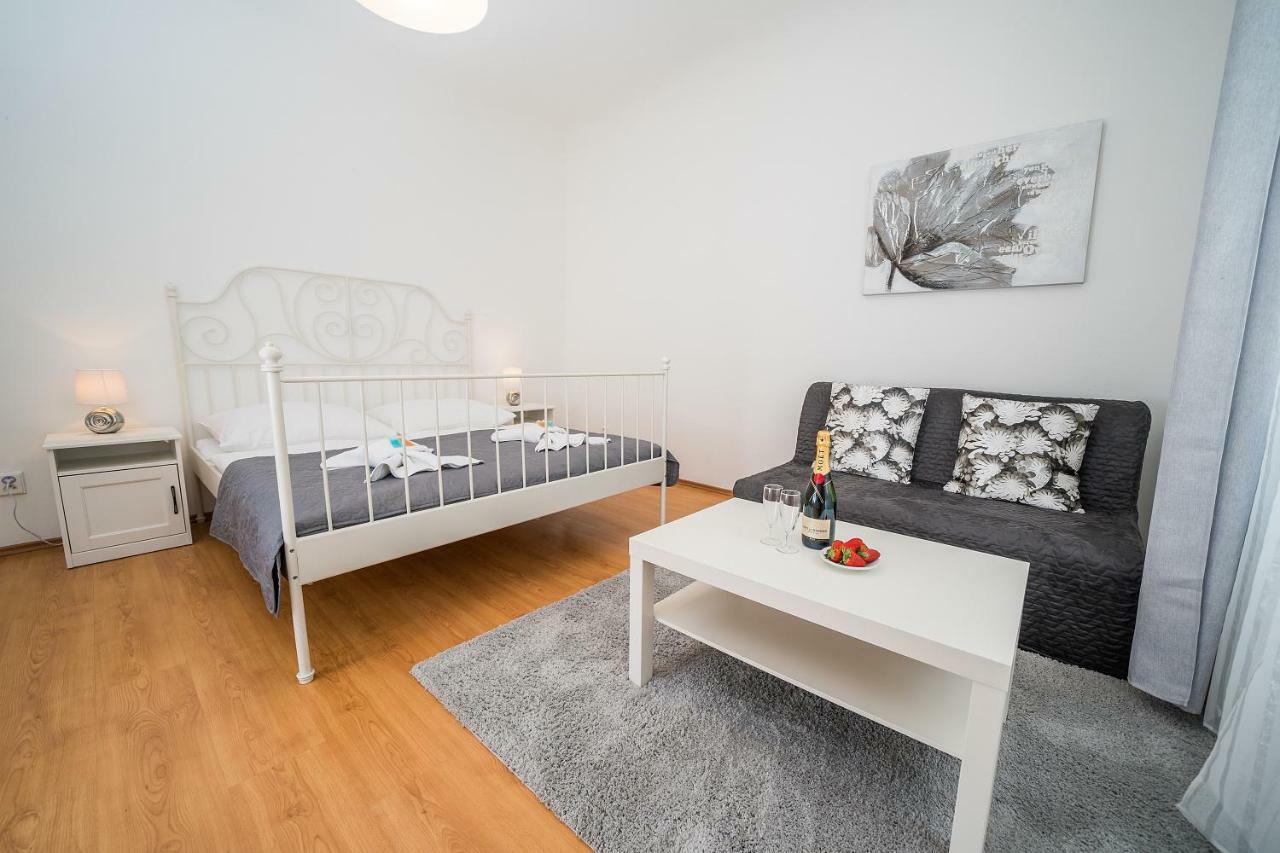 Apartments Pushkin Prag Dış mekan fotoğraf